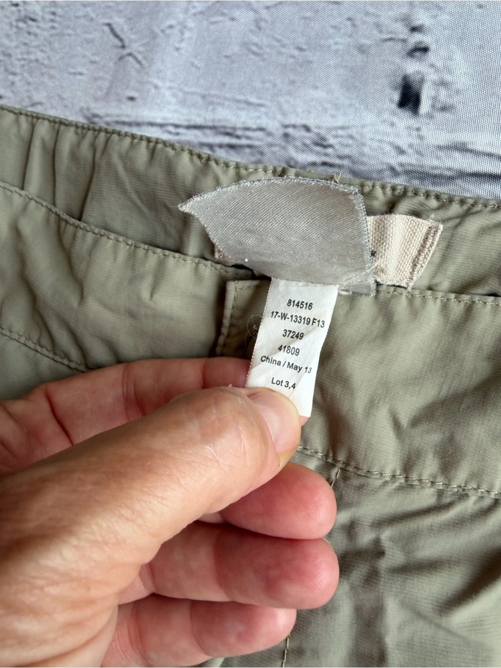 REI Women’s Cargo Shorts Hiking Granola Outdoors Tan Lightweight  Size 6